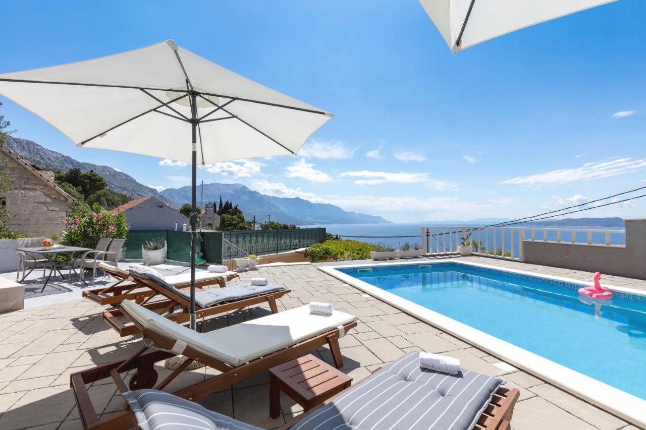 Holiday Home Dajana Pisak Luaran gambar