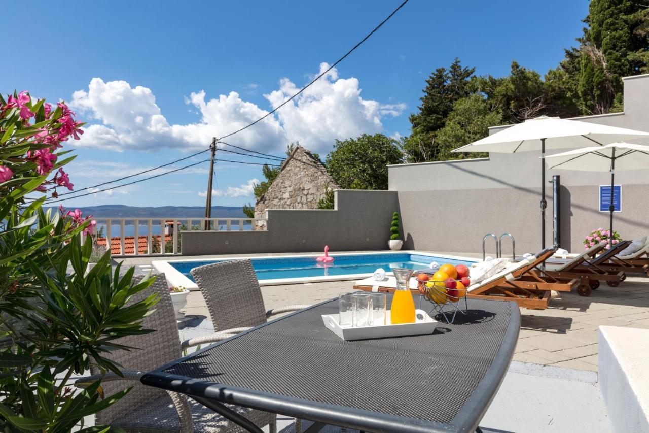 Holiday Home Dajana Pisak Luaran gambar